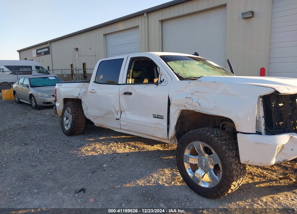 2017 CHEVROLET SILVERADO 1500 2LT VIN: 3GCUKREC9HG385505