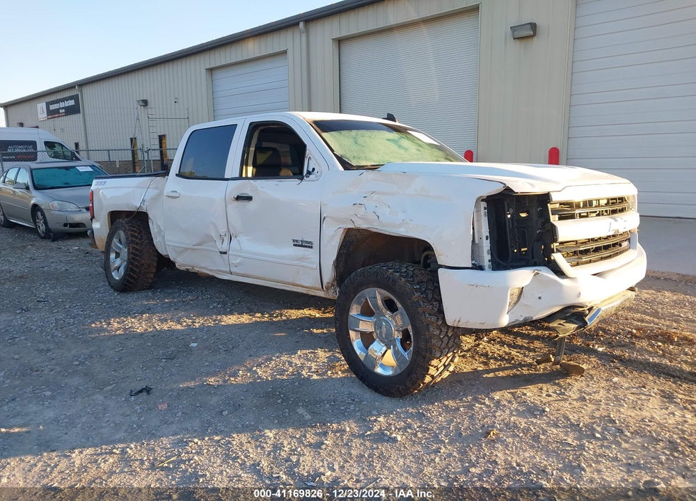 2017 CHEVROLET SILVERADO 1500 2LT VIN: 3GCUKREC9HG385505