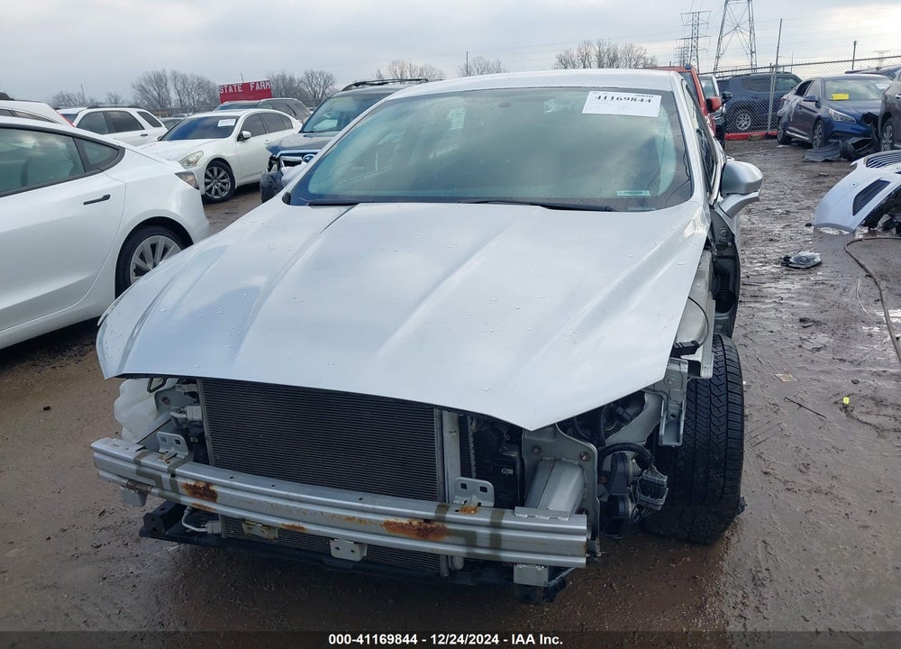 2013 FORD FUSION SE VIN: 3FA6P0H77DR189491