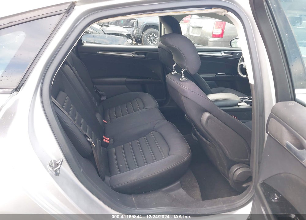 2013 FORD FUSION SE VIN: 3FA6P0H77DR189491