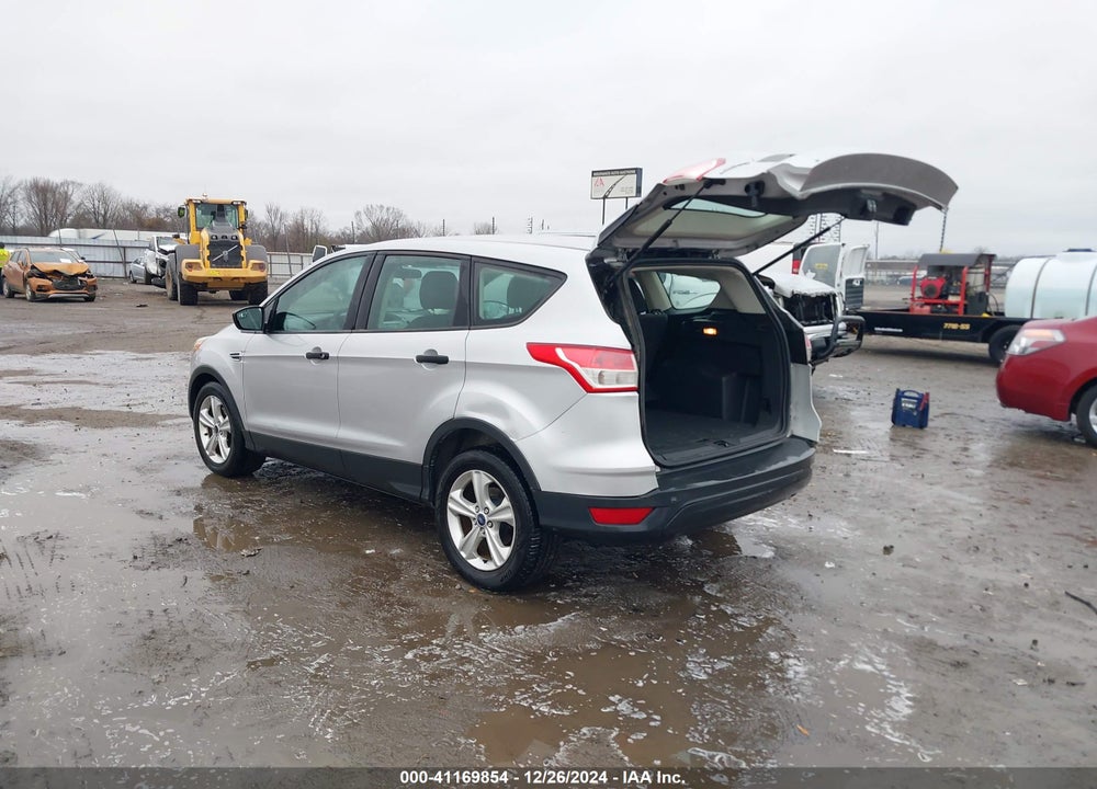 2015 FORD ESCAPE S VIN: 1FMCU0F70FUA91581