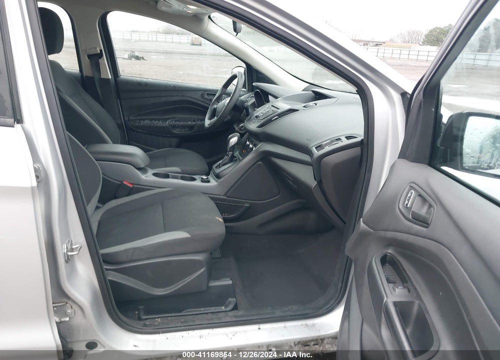 2015 FORD ESCAPE S VIN: 1FMCU0F70FUA91581