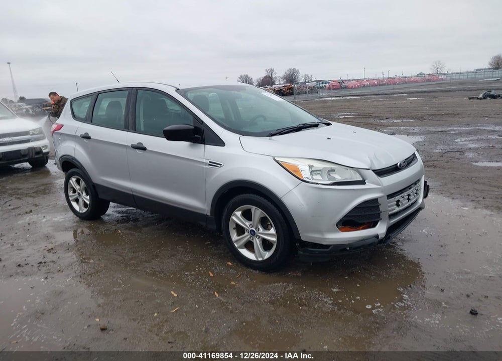 2015 FORD ESCAPE S VIN: 1FMCU0F70FUA91581