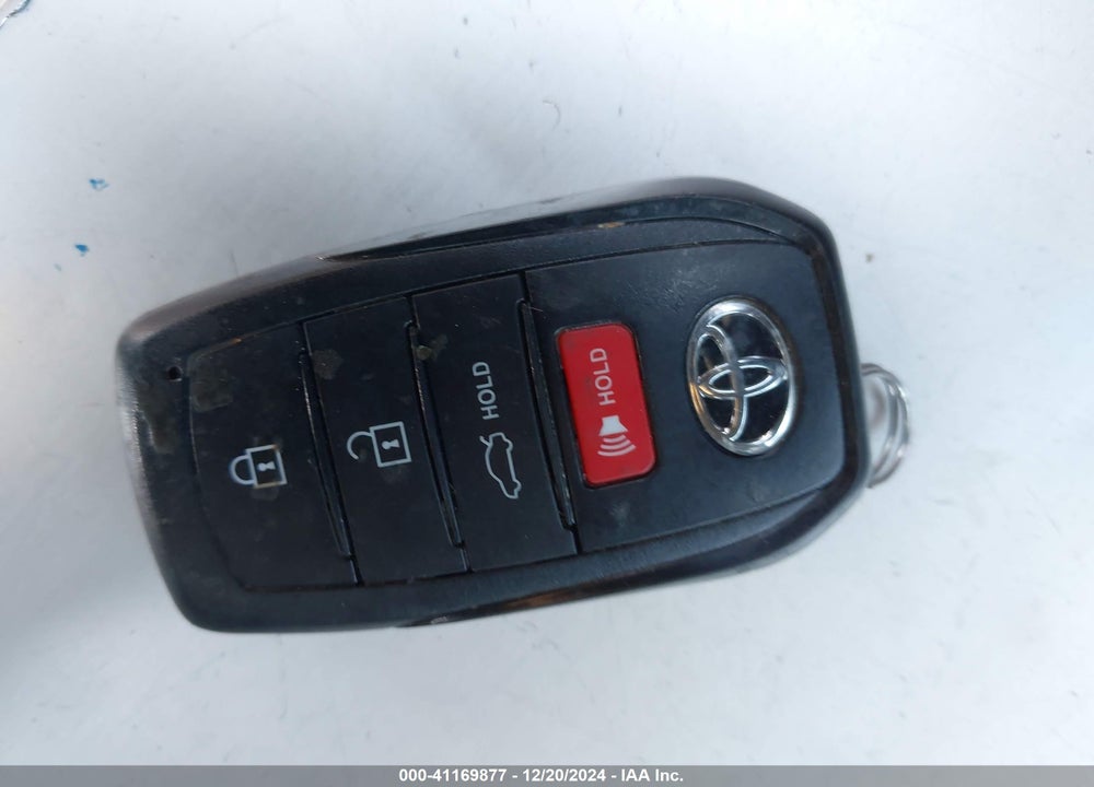2025 TOYOTA CAMRY SE VIN: 4T1DAACK1SU012022
