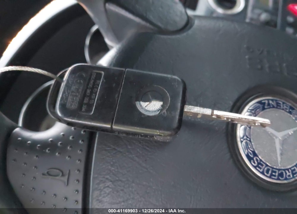 1999 MERCEDES-BENZ SLK 230 KOMPRESSOR VIN: WDBKK47F5XF086268