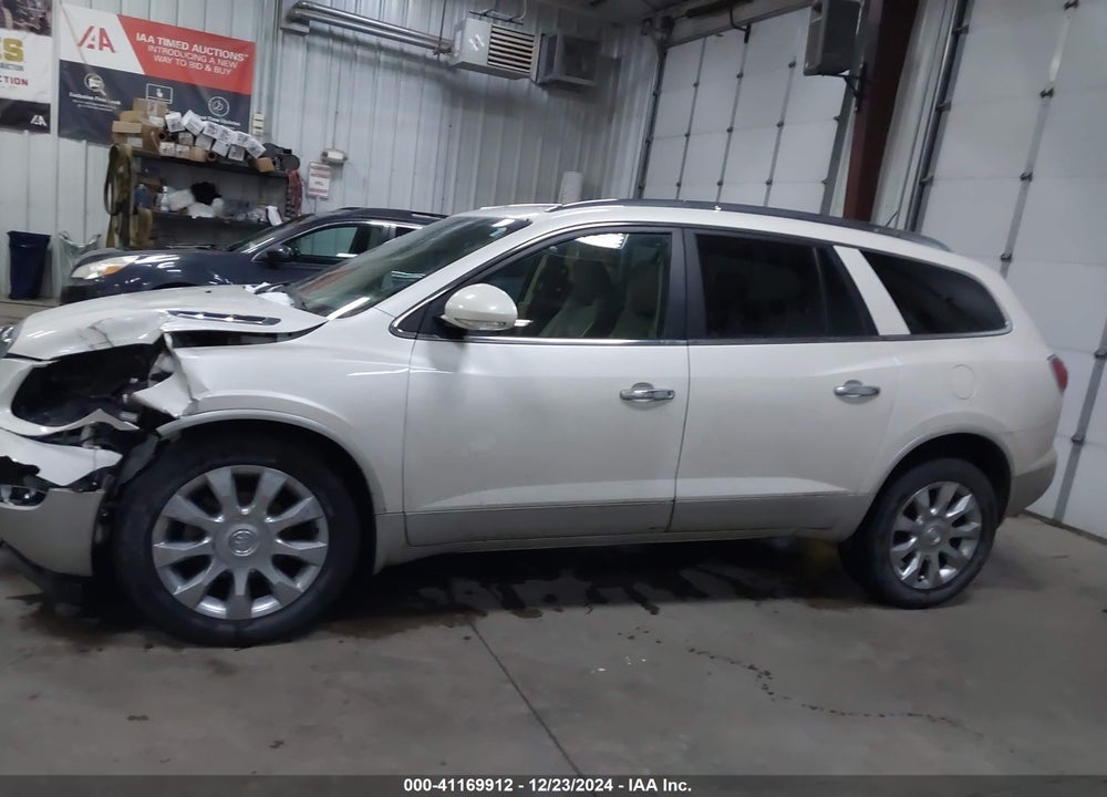 2011 BUICK ENCLAVE 2XL VIN: 5GAKVCED8BJ311942