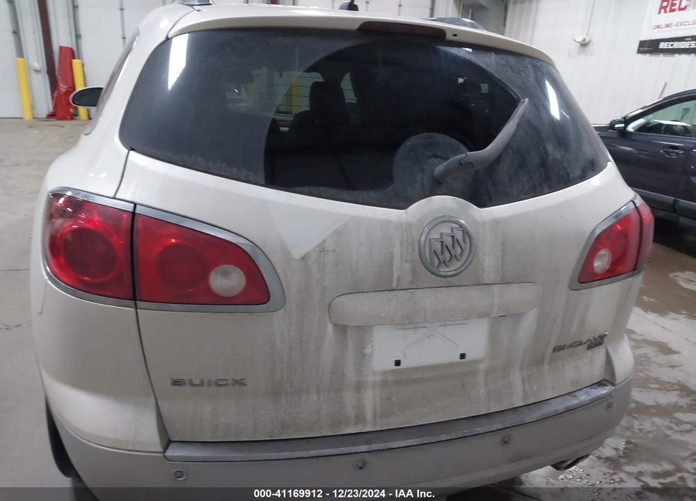 2011 BUICK ENCLAVE 2XL VIN: 5GAKVCED8BJ311942