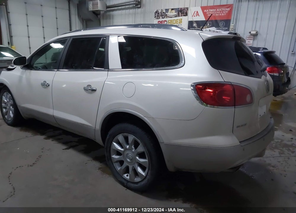 2011 BUICK ENCLAVE 2XL VIN: 5GAKVCED8BJ311942