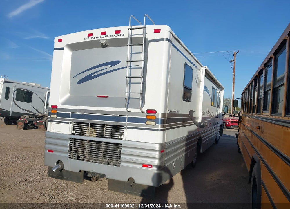 1998 FREIGHTLINER CHASSIS X LINE MOTOR HOME VIN: 4UZHXFBC4WC914733