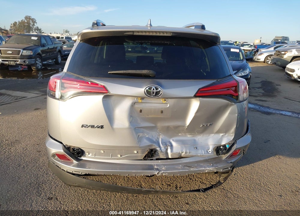 2016 TOYOTA RAV4 XLE VIN: 2T3WFREV6GW238314