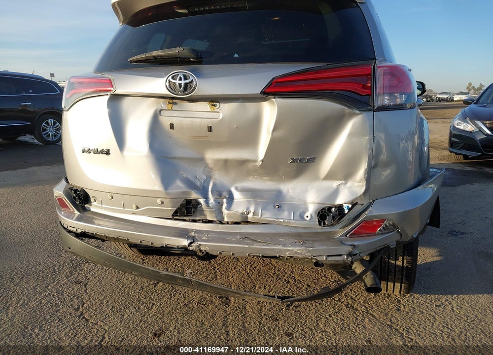 2016 TOYOTA RAV4 XLE VIN: 2T3WFREV6GW238314