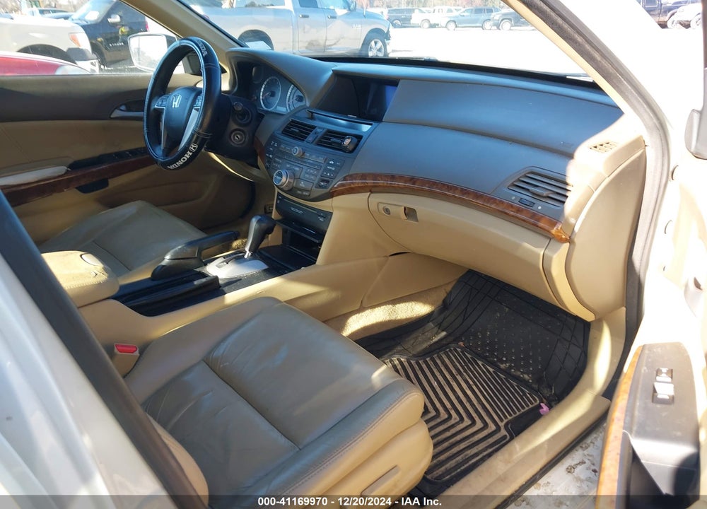 2010 HONDA ACCORD 3.5 EX-L VIN: 1HGCP3F88AA027936