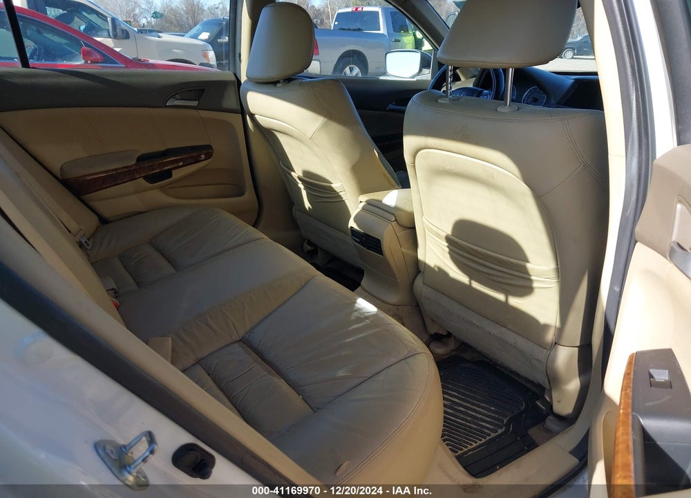 2010 HONDA ACCORD 3.5 EX-L VIN: 1HGCP3F88AA027936