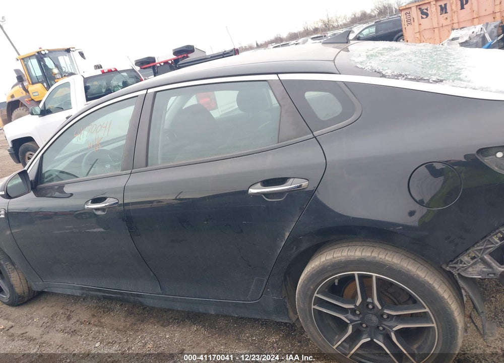 2016 KIA OPTIMA VIN: 5XXGT4L37GG084524