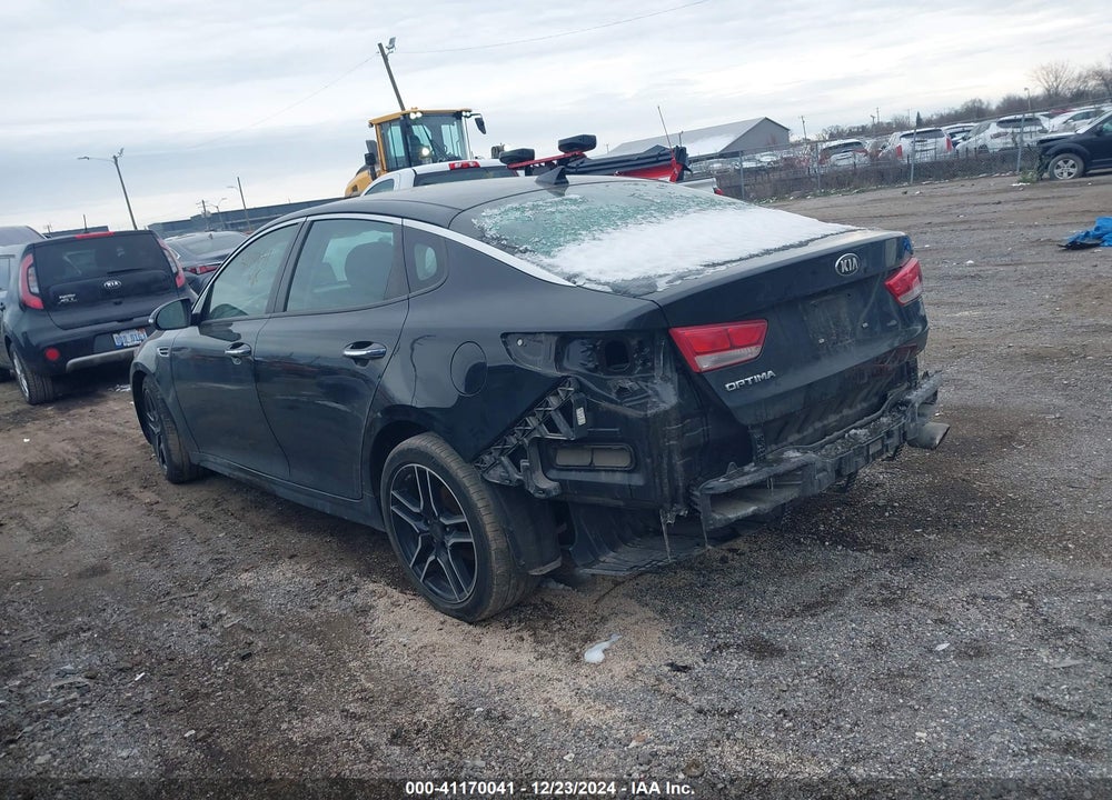 2016 KIA OPTIMA VIN: 5XXGT4L37GG084524