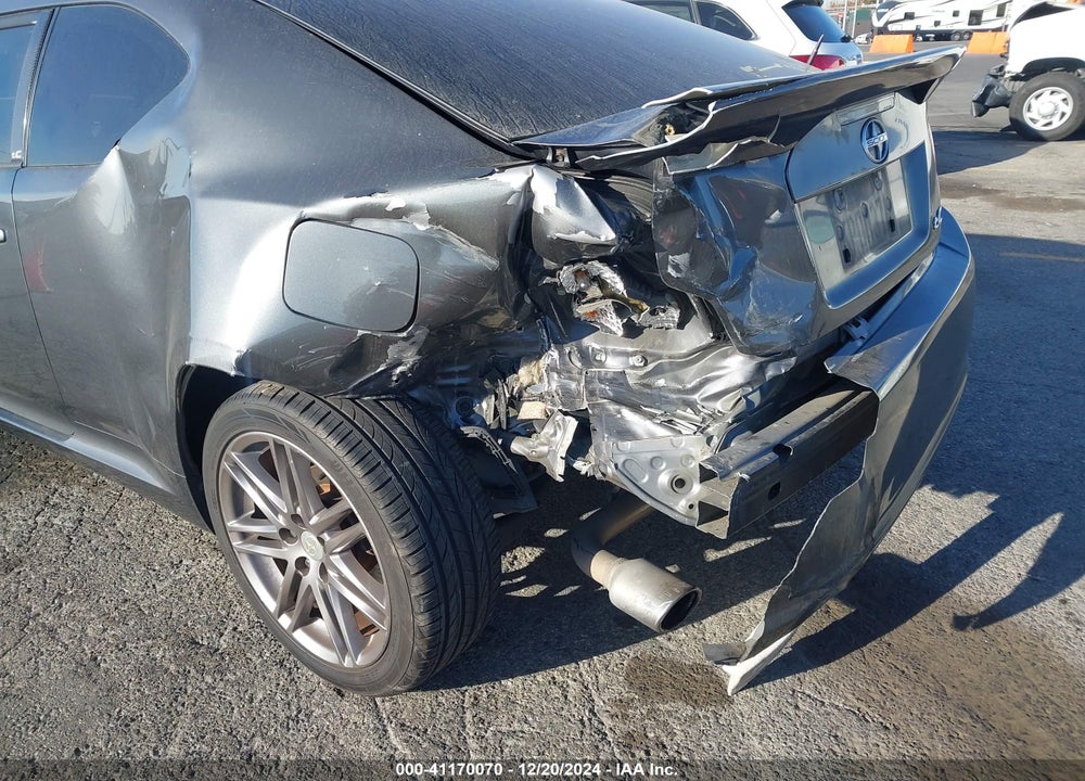 2011 SCION TC VIN: JTKJF5C77B3011113