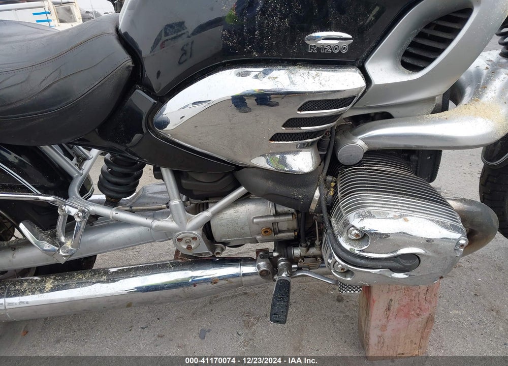 1999 BMW R1200 C VIN: WB10434A5XZA63870