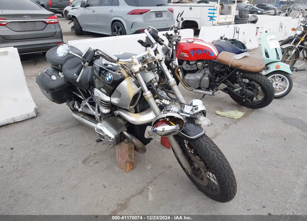 1999 BMW R1200 C VIN: WB10434A5XZA63870