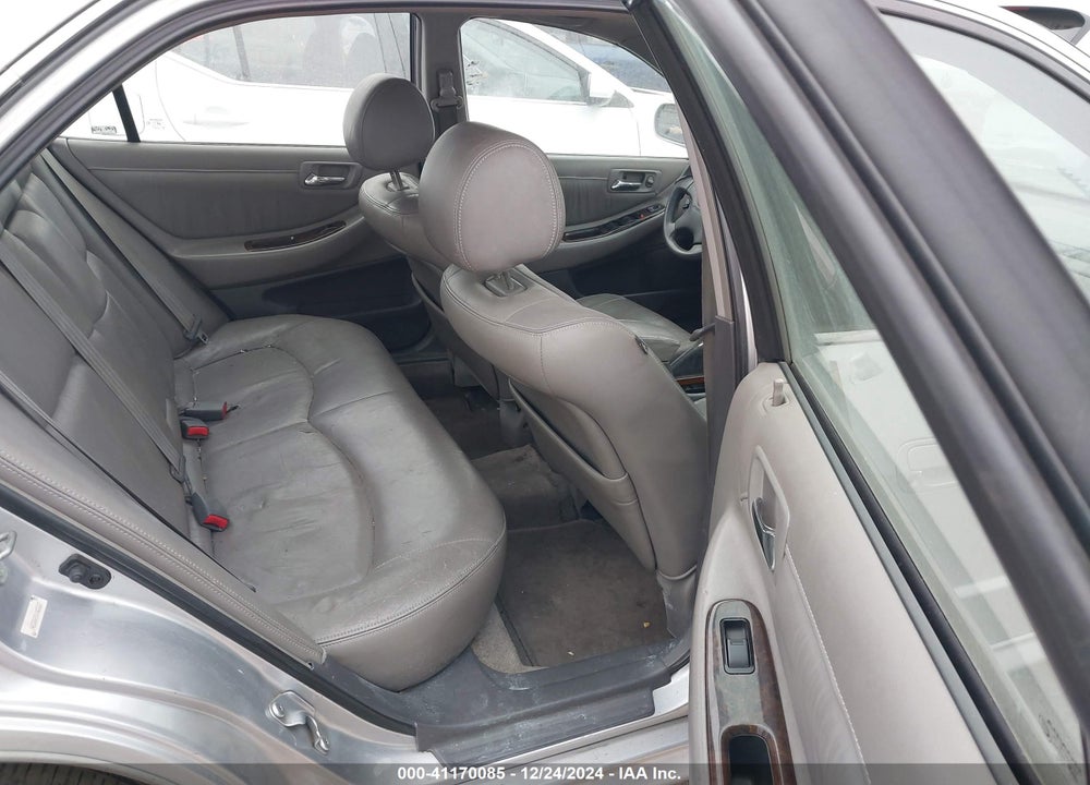 2001 HONDA ACCORD 3.0 EX VIN: 1HGCG16581A020267