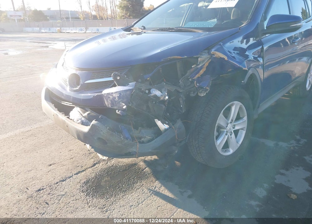 2014 TOYOTA RAV4 XLE VIN: 2T3RFREV0EW164866