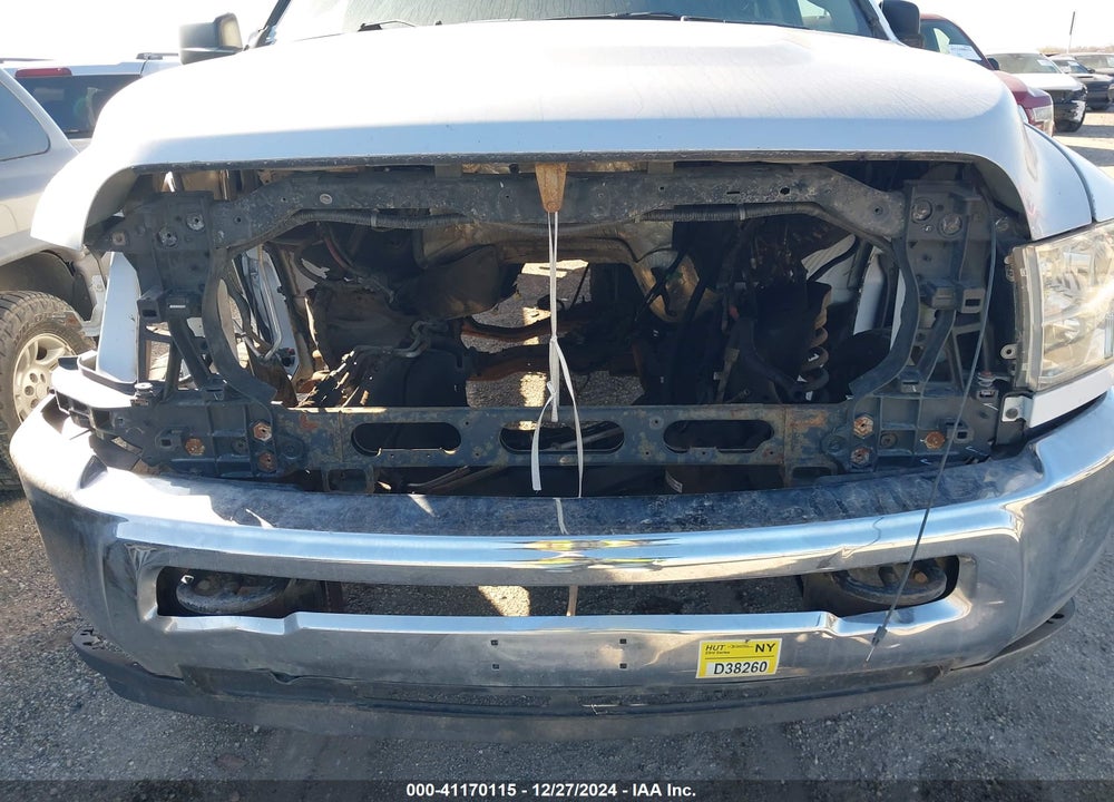 2018 RAM 2500 TRADESMAN 4X4 8' BOX VIN: 3C6UR5HL6JG390254