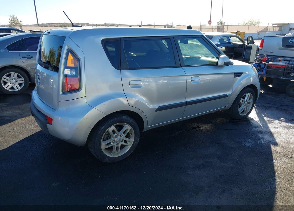 2010 KIA SOUL VIN: KNDJT2A21A7702117