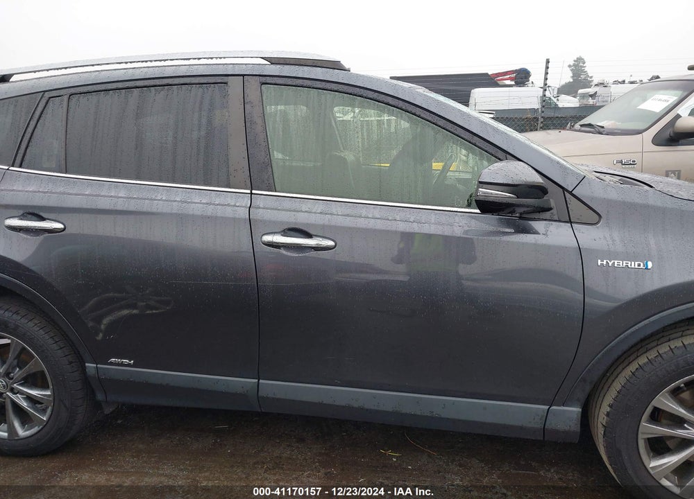2018 TOYOTA RAV4 HYBRID LIMITED VIN: JTMDJREV5JD246768