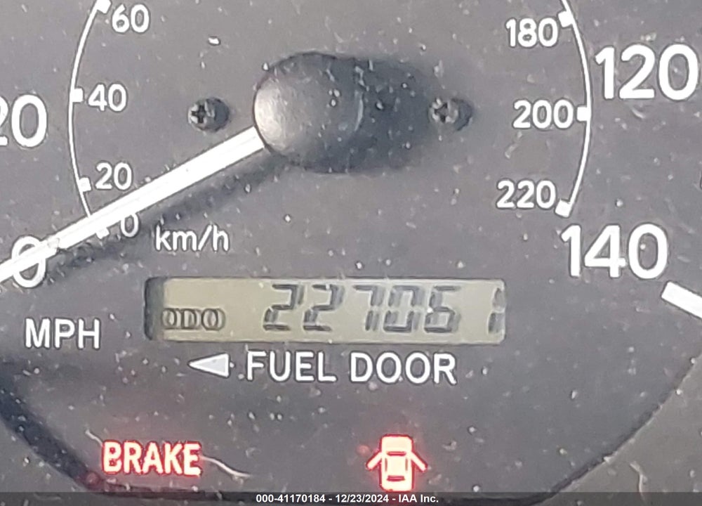 2000 TOYOTA CAMRY LE VIN: JT2BG22K9Y0421931