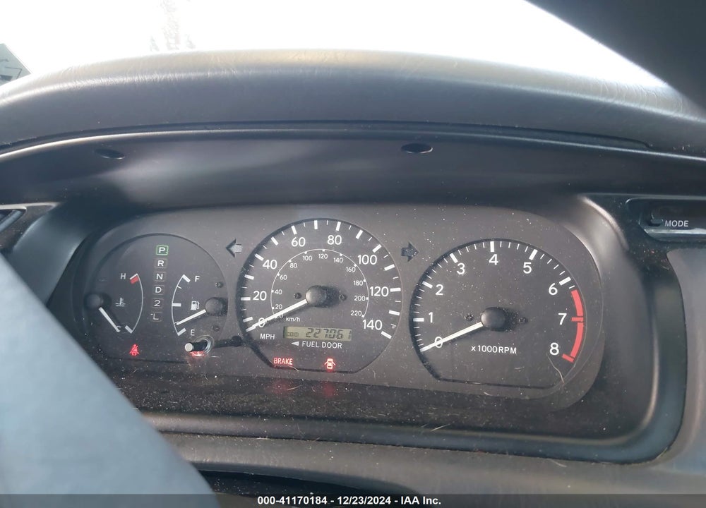 2000 TOYOTA CAMRY LE VIN: JT2BG22K9Y0421931