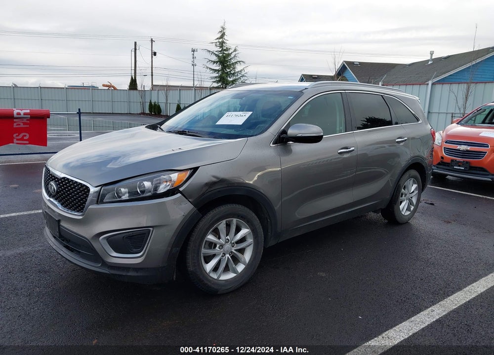2017 KIA SORENTO 2.4L LX VIN: 5XYPG4A38HG257956