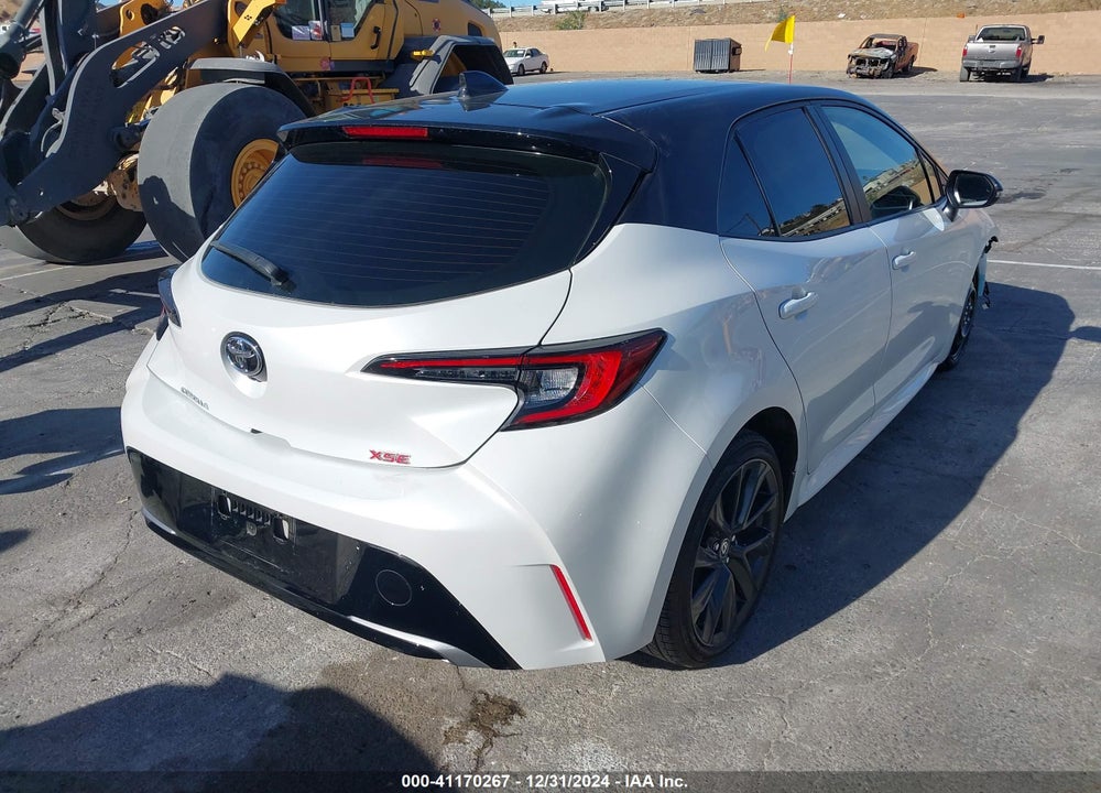 2024 TOYOTA COROLLA XSE VIN: JTNC4MBE3R3214408
