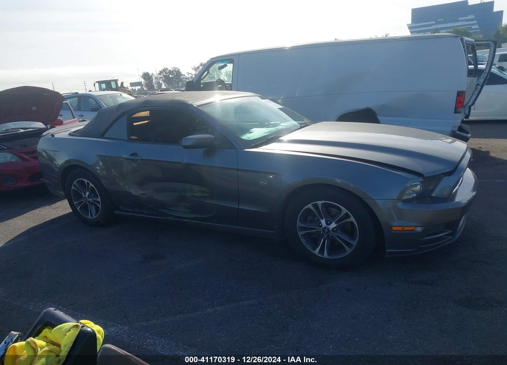 2014 FORD MUSTANG V6 PREMIUM VIN: 1ZVBP8EM2E5238129