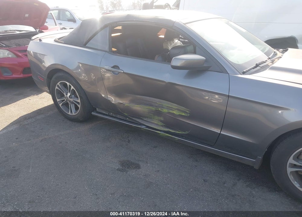 2014 FORD MUSTANG V6 PREMIUM VIN: 1ZVBP8EM2E5238129