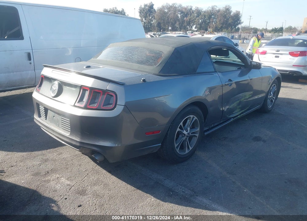 2014 FORD MUSTANG V6 PREMIUM VIN: 1ZVBP8EM2E5238129