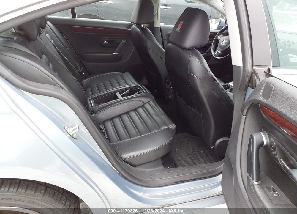 2011 VOLKSWAGEN CC LUX PLUS VIN: WVWHN7AN7BE712339