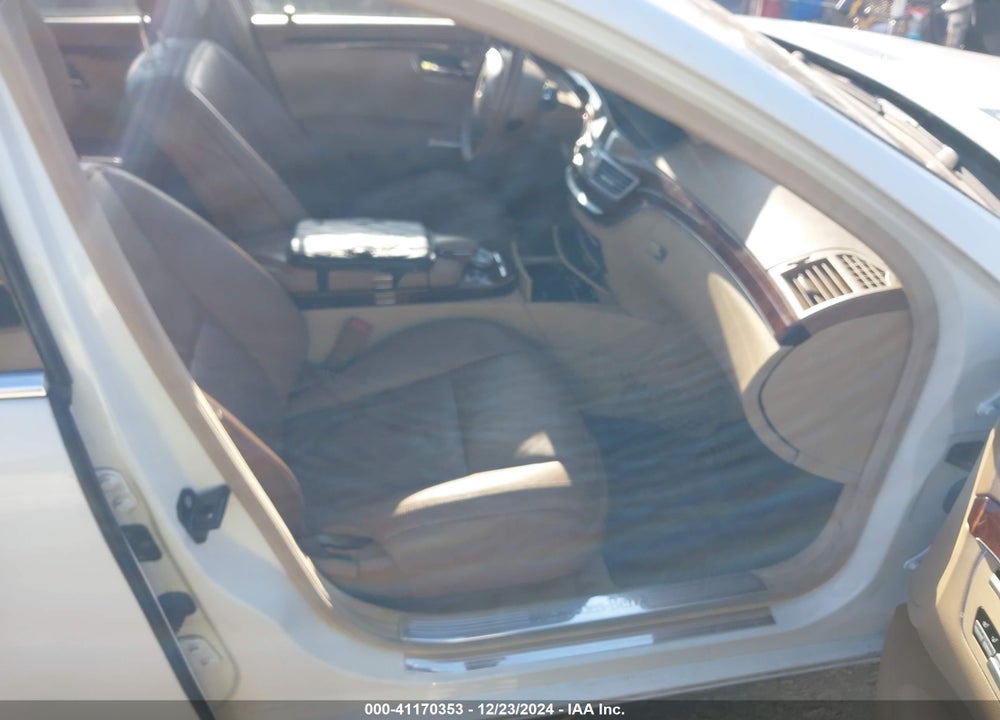 2008 MERCEDES-BENZ S 550 4MATIC VIN: WDDNG86X78A189276