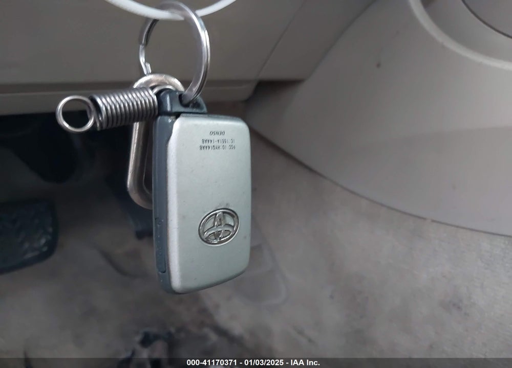 2007 TOYOTA CAMRY HYBRID VIN: JTNBB46K773005302