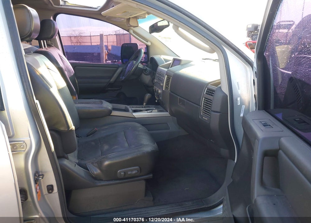 2005 NISSAN TITAN LE VIN: 1N6AA07B05N559841