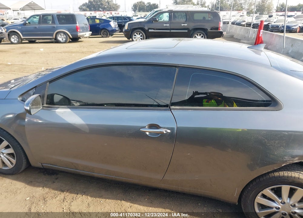 2016 KIA FORTE KOUP VIN: KNAFX6A85G5658937