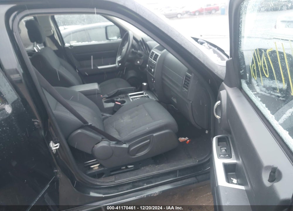 2011 DODGE NITRO SXT VIN: 1D4PT5GK1BW519989