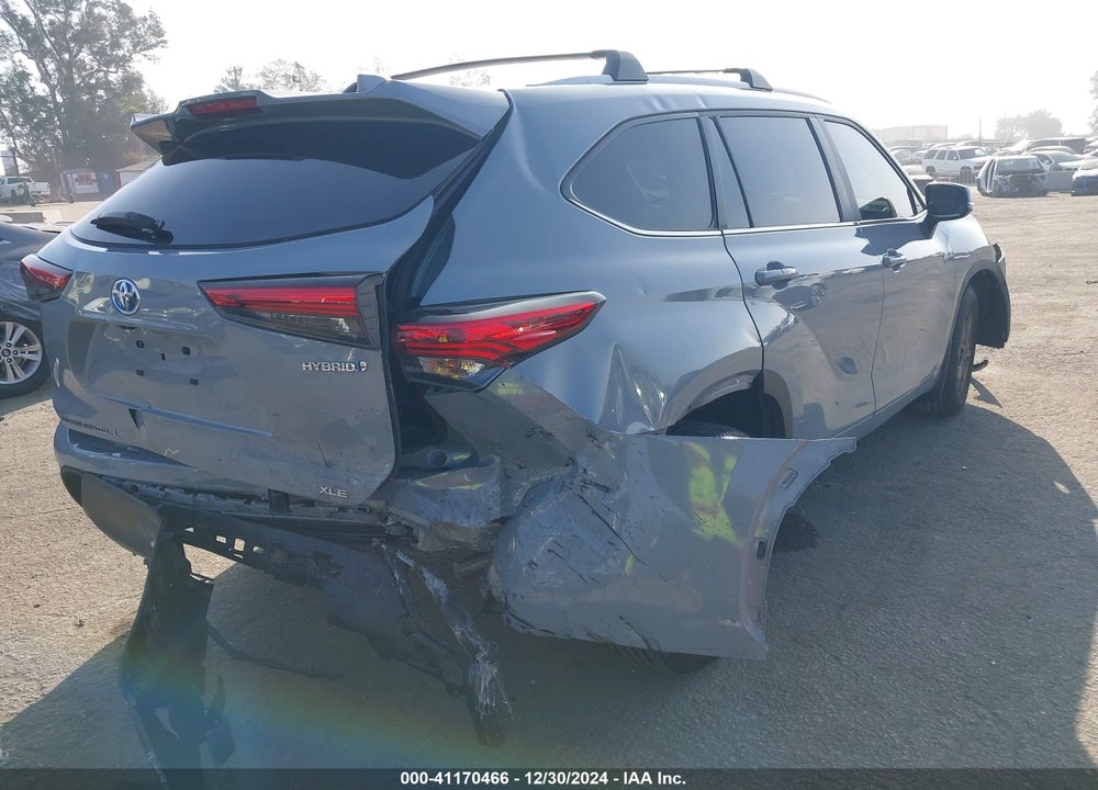 2023 TOYOTA HIGHLANDER HYBRID XLE BRONZE VIN: 5TDAARAH7PS527406