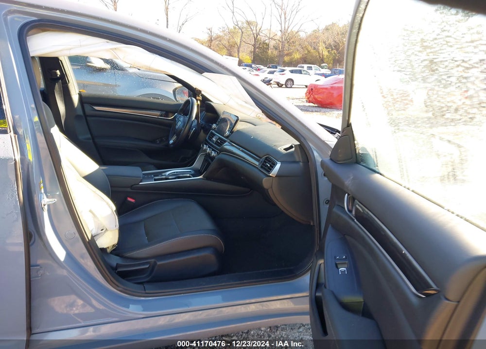 2022 HONDA ACCORD VIN: 1HGCV3F23NA042349