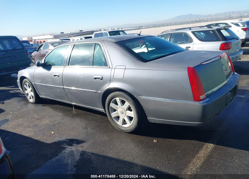 2007 CADILLAC DTS V8 VIN: 1G6KD57Y57U177252