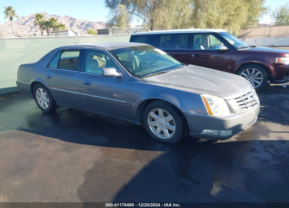2007 CADILLAC DTS V8 VIN: 1G6KD57Y57U177252