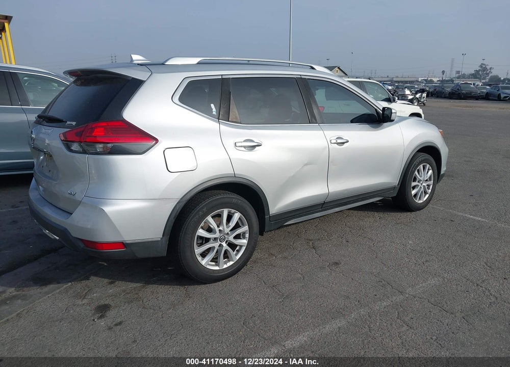 2017 NISSAN ROGUE SV VIN: JN8AT2MT4HW143218