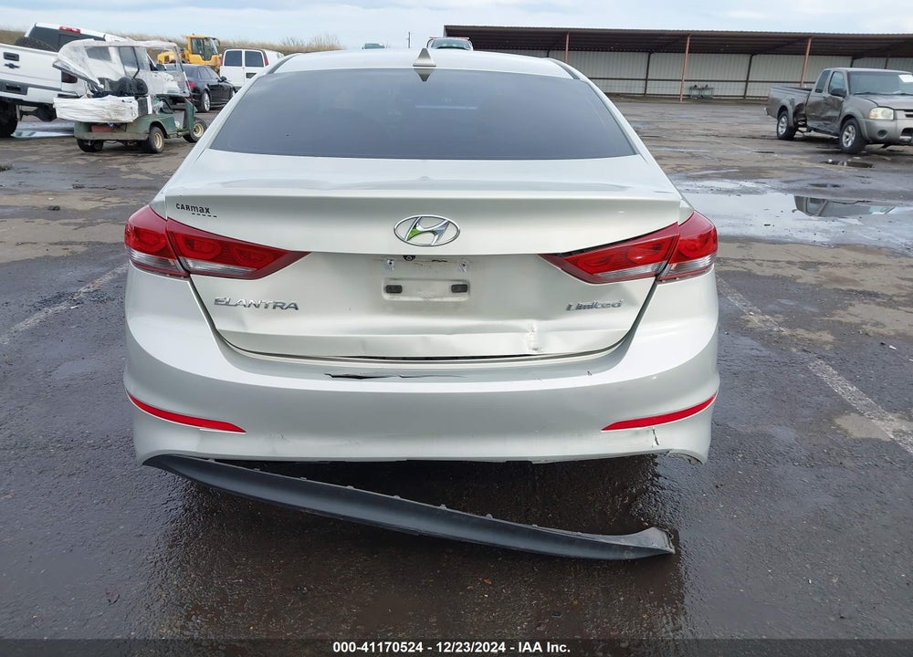 2017 HYUNDAI ELANTRA VIN: KMHD84LF7HU164735