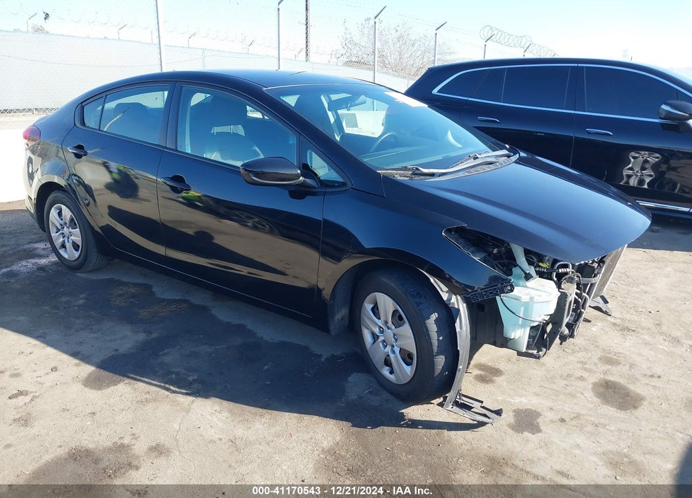 2018 KIA FORTE LX VIN: 3KPFL4A7XJE212322
