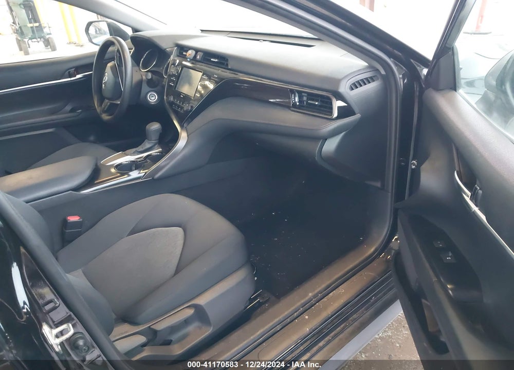 2020 TOYOTA CAMRY LE VIN: 4T1C11AKXLU949211