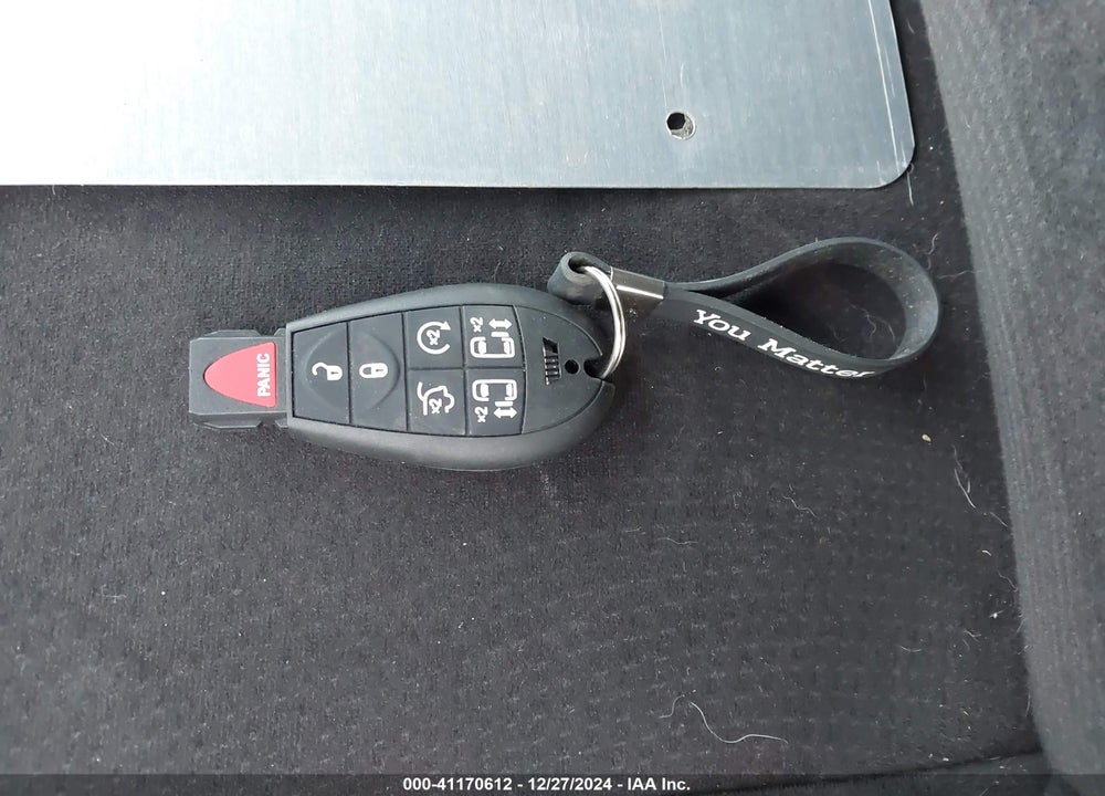 2011 DODGE GRAND CARAVAN CREW VIN: 2D4RN5DG5BR792025