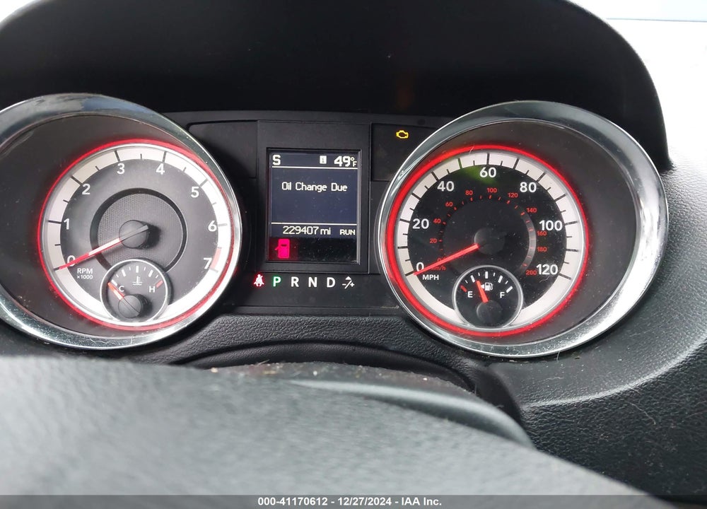 2011 DODGE GRAND CARAVAN CREW VIN: 2D4RN5DG5BR792025